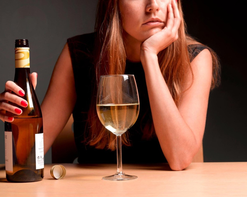 Анонимное лечение женского алкоголизма в Сусумане